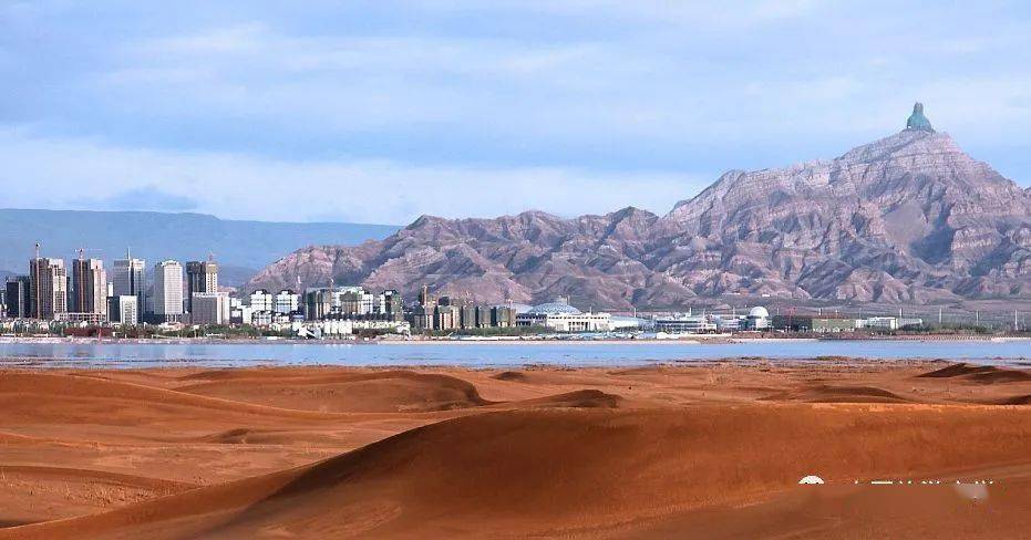 乌海,沙漠中的璀璨明珠之城